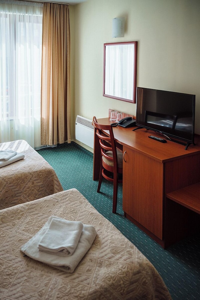Standard Twin Room photo 2