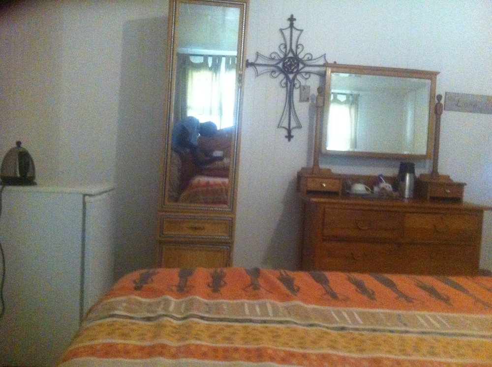 Family Room, 2 Bedrooms photo 3