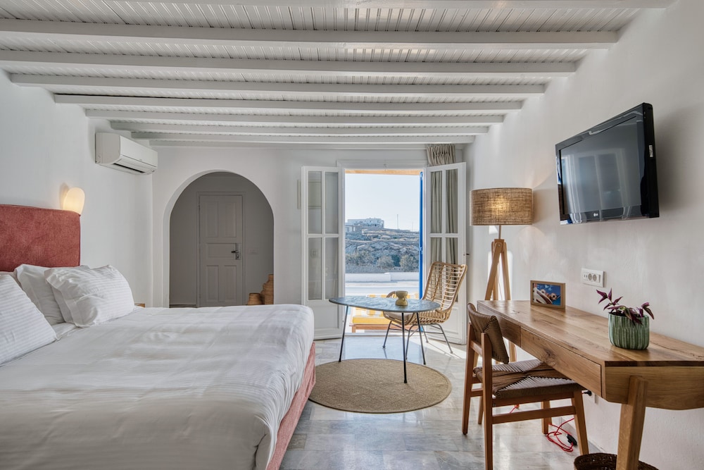Junior Suite with Private Pool