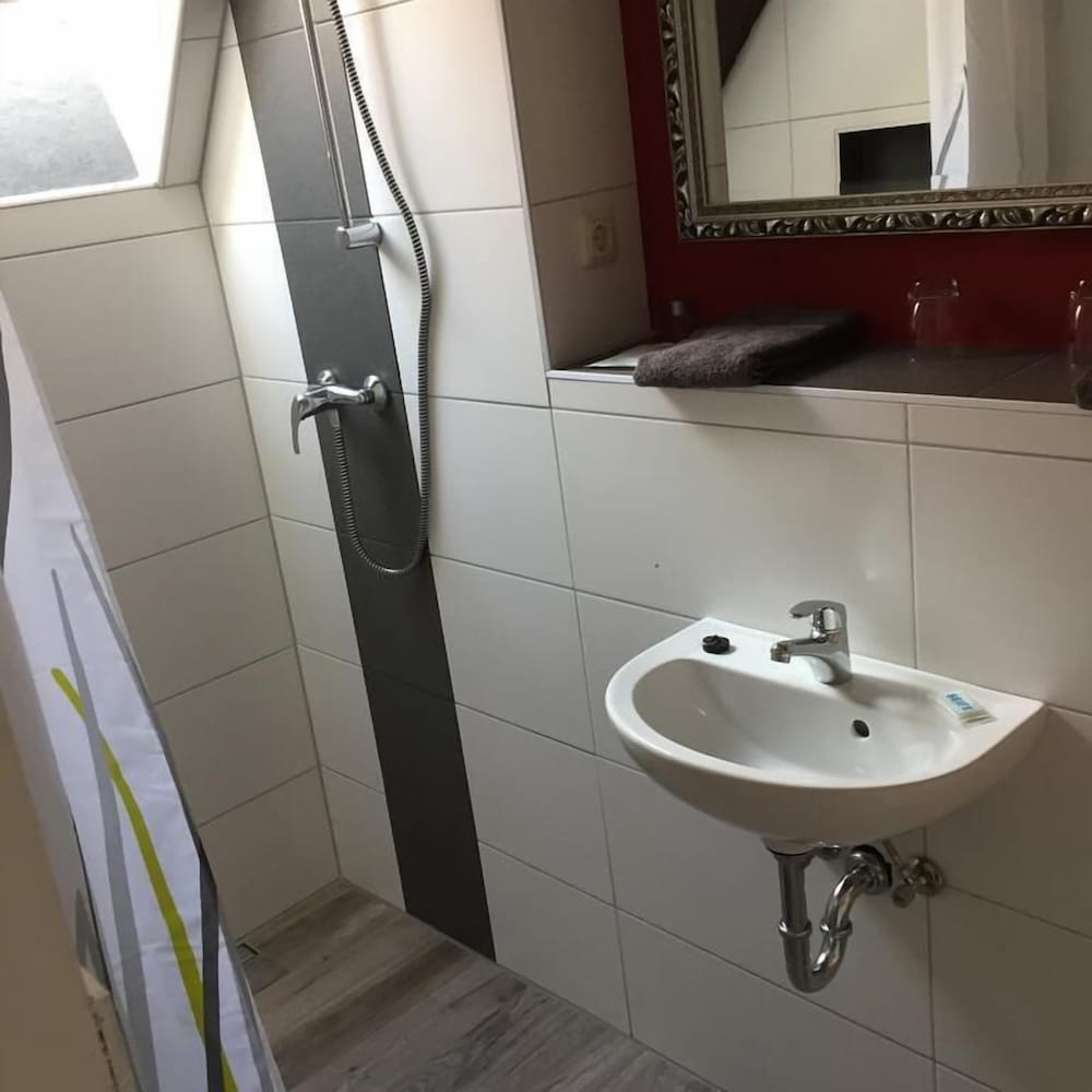 Standard Double Room photo 3