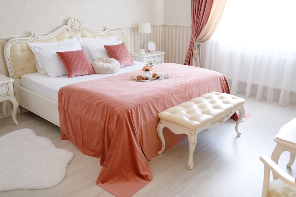 Deluxe Apartment, 1 Queen Bed, Kitchen, Garden View