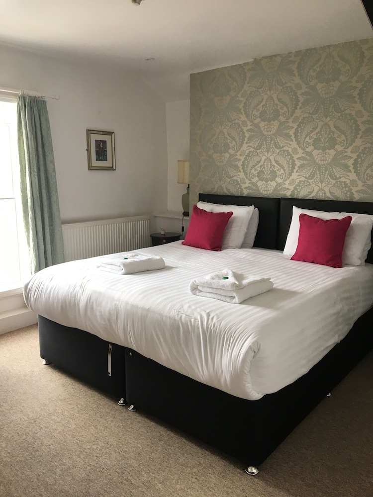 Superior Double or Twin Room, Bathtub photo 1