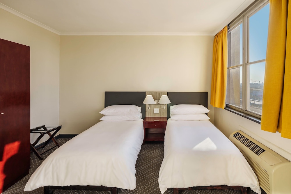 Room, 1 Twin Bed - Photo 2