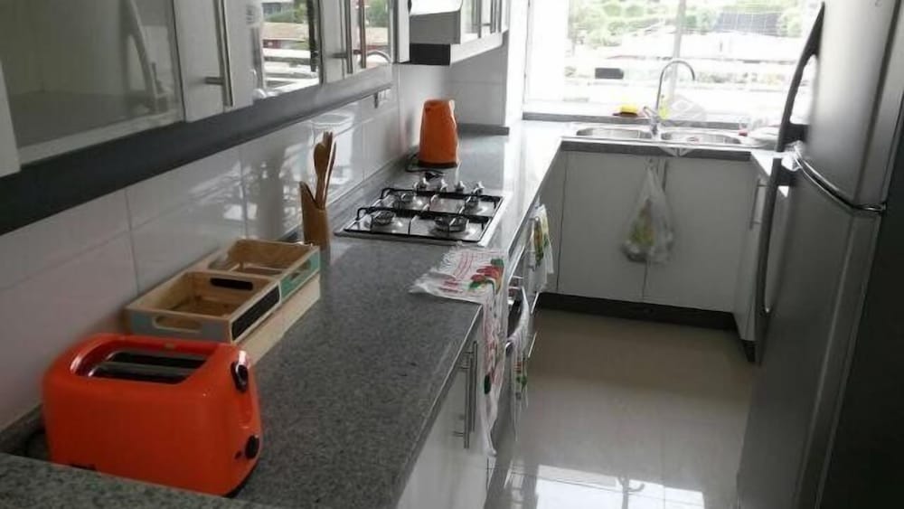 Family Apartment, 3 Bedrooms photo 2