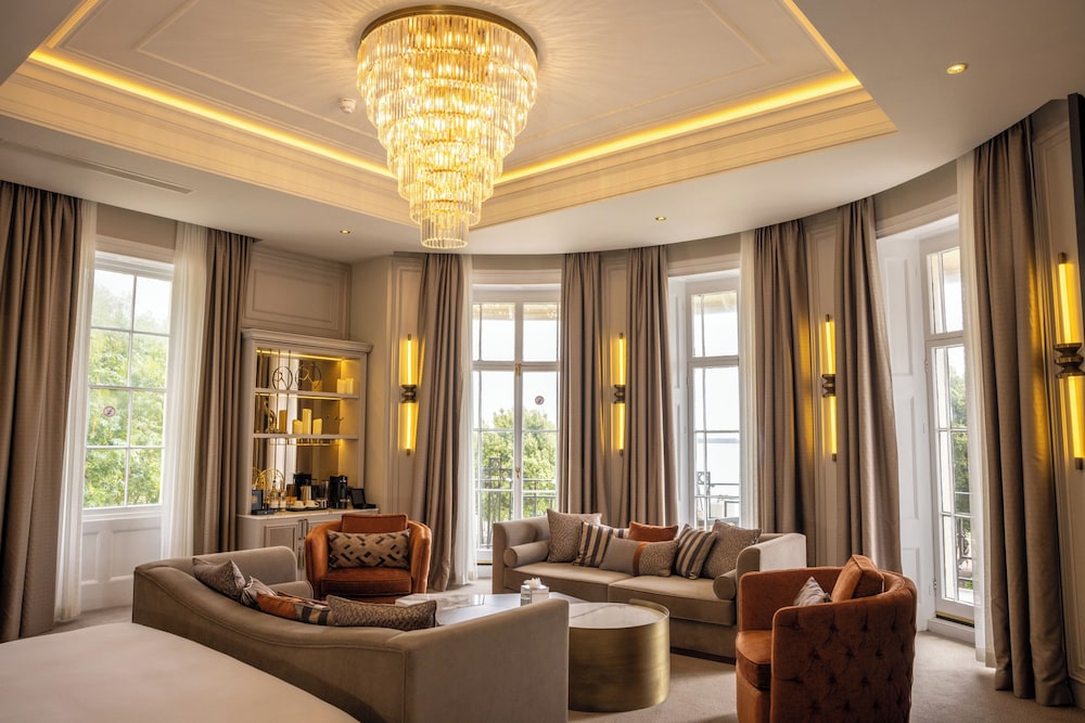 Junior Suite, 1 King Bed (Royal) - Photo 3