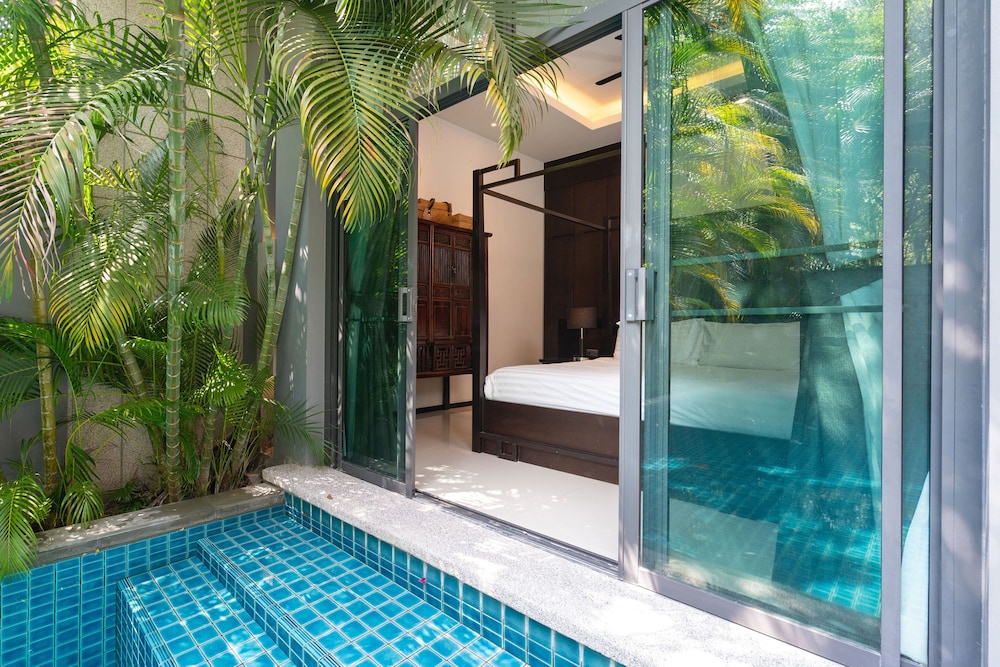 Luxury Villa photo 1