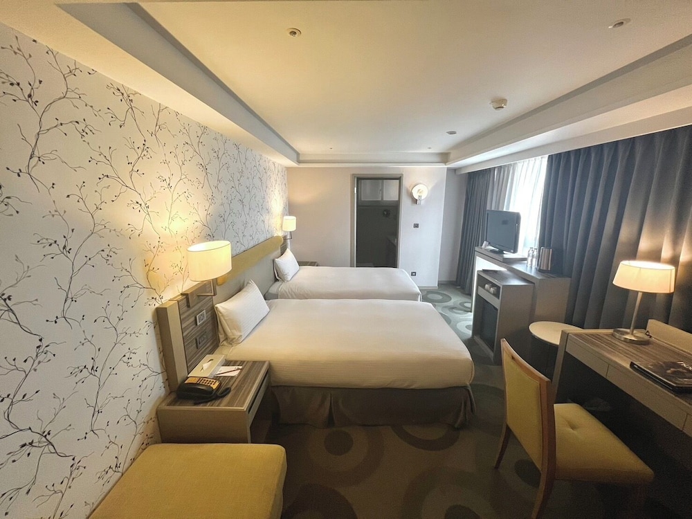 Standard Twin Room, 2 Twin Beds - Photo 1