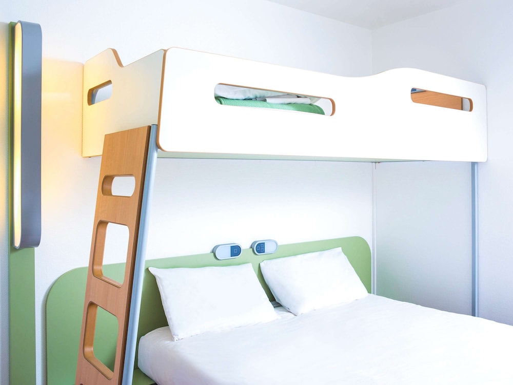 Twin Room, 2 Twin Beds photo 3