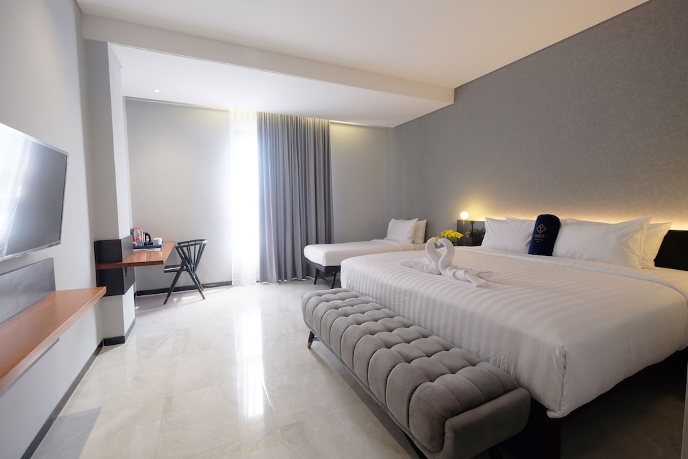 Deluxe Triple Room