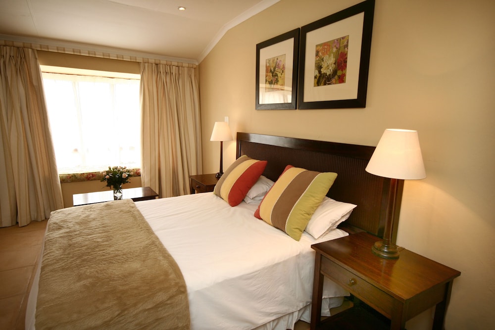 Deluxe Double Or Twin Room photo 3