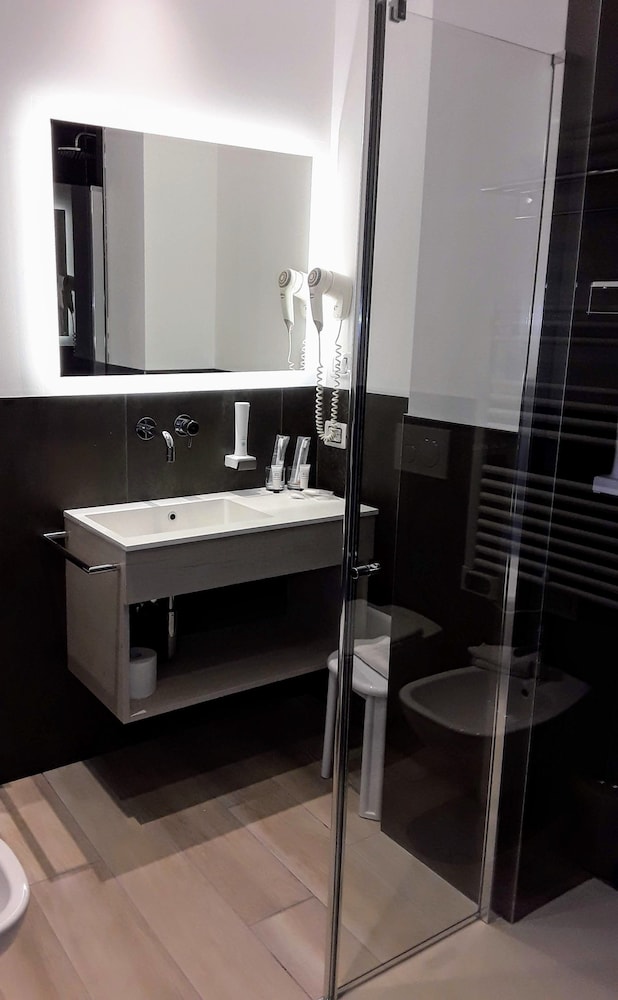 Superior Double Room - Photo 3