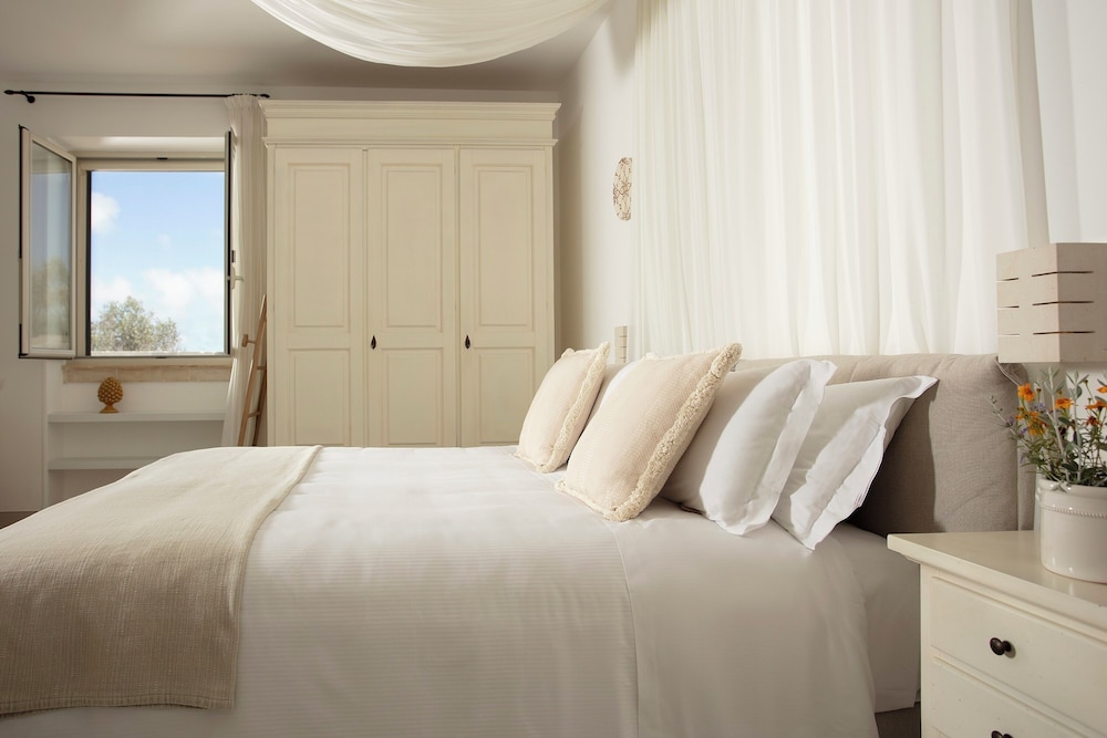 Deluxe Double or Twin Room photo 1