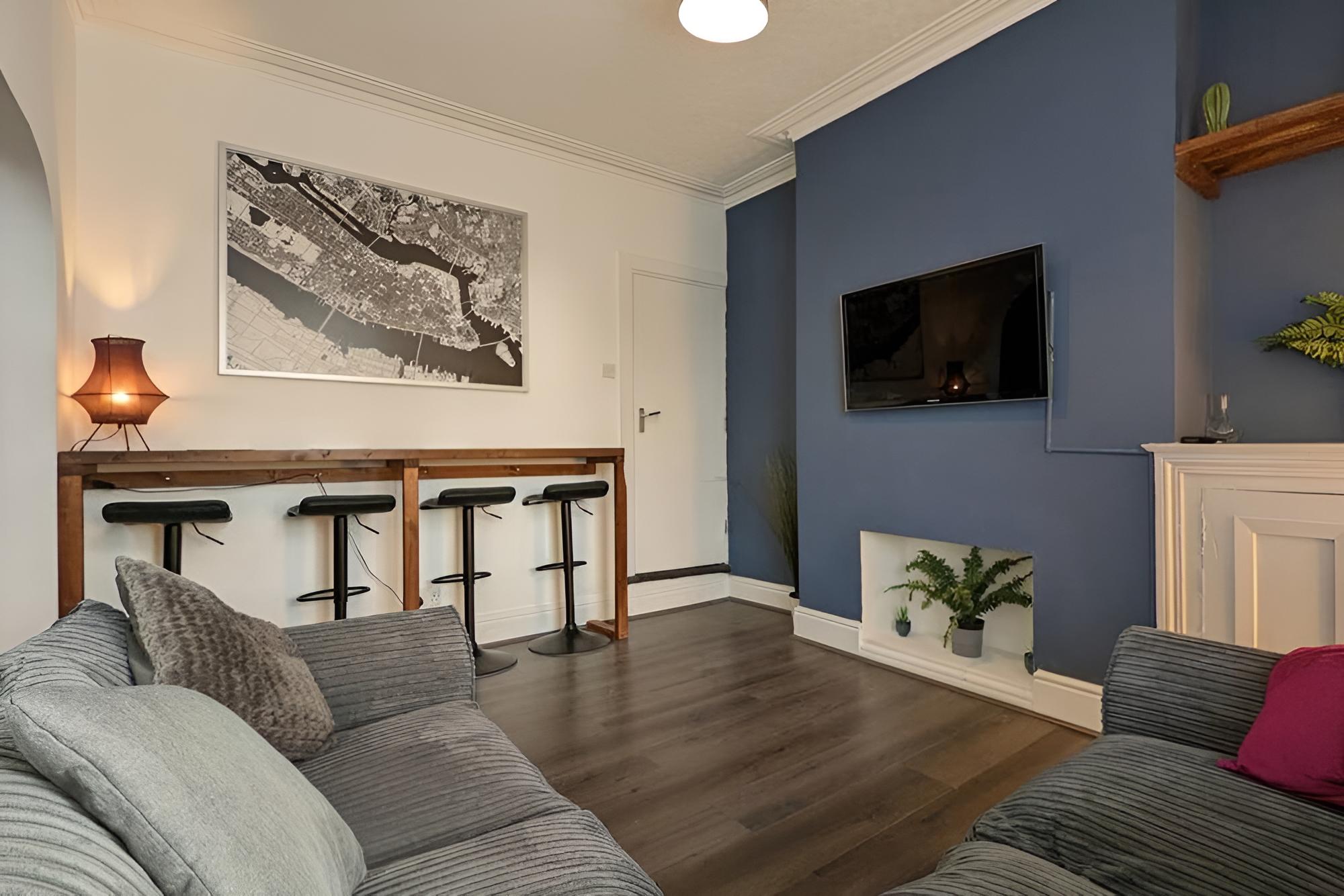 Basic House photo 1