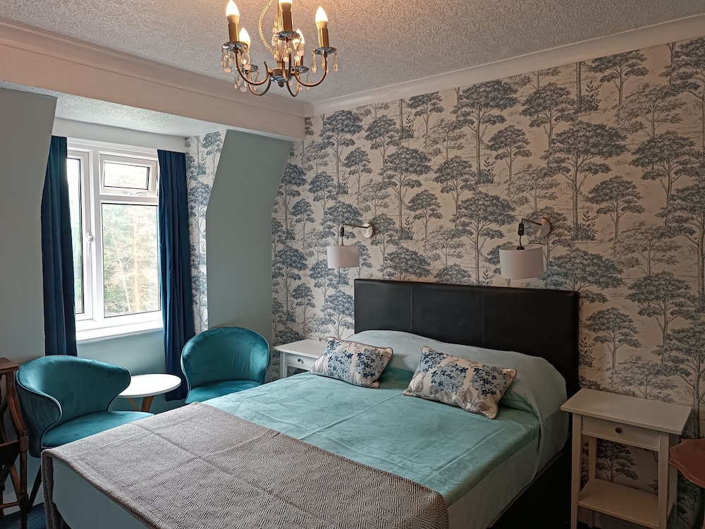 Double Room (Room 9)