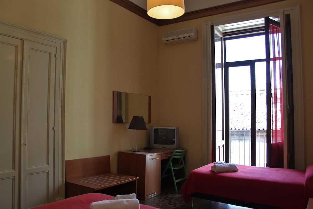 Triple Room - Photo 2