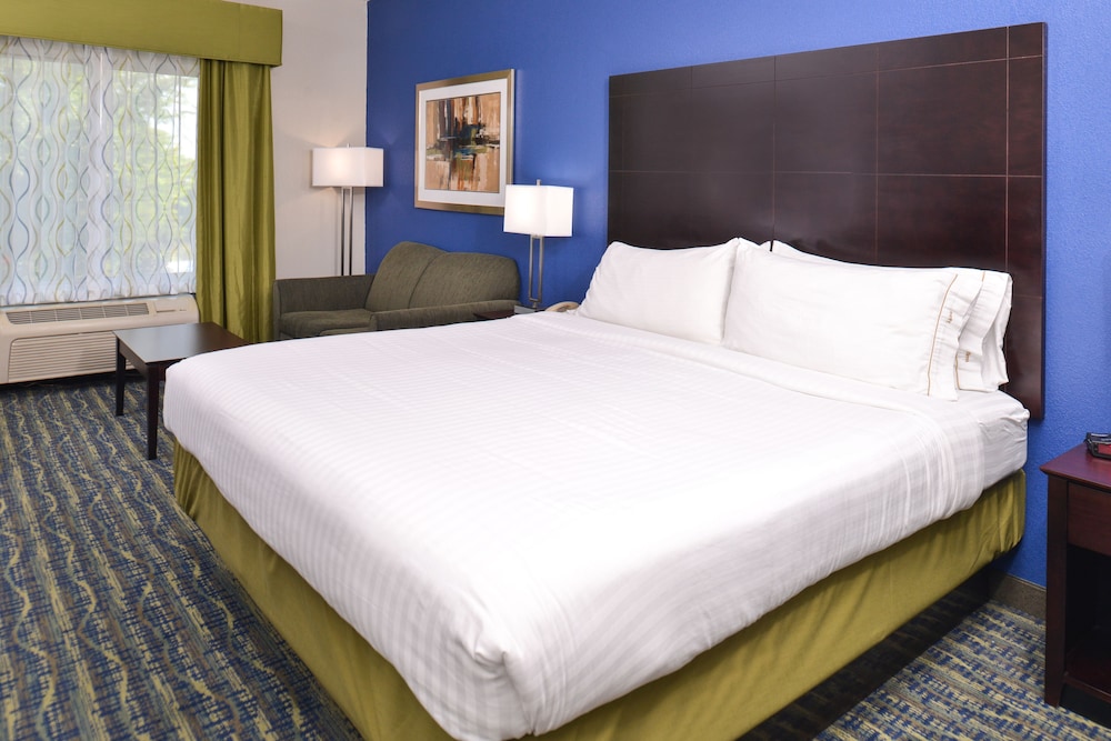 Standard Room, 1 King Bed - Photo 2