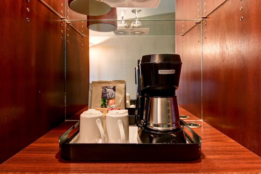 Standard Double Room, 2 Double Beds, City View - Photo 5