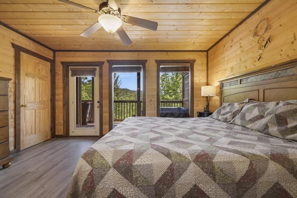 House, 5 Bedrooms