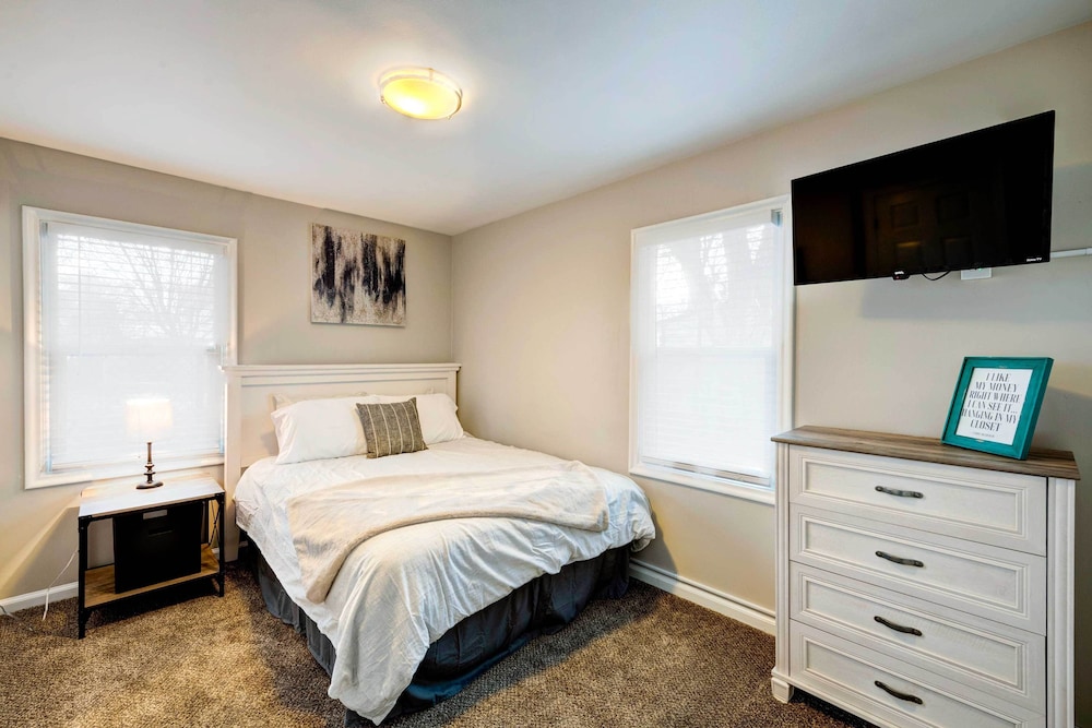 House (2 Bedrooms) photo 2