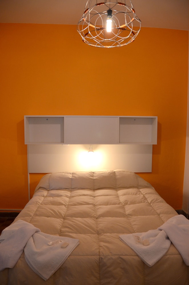 Double Room, Multiple Beds, Private Bathroom photo 2