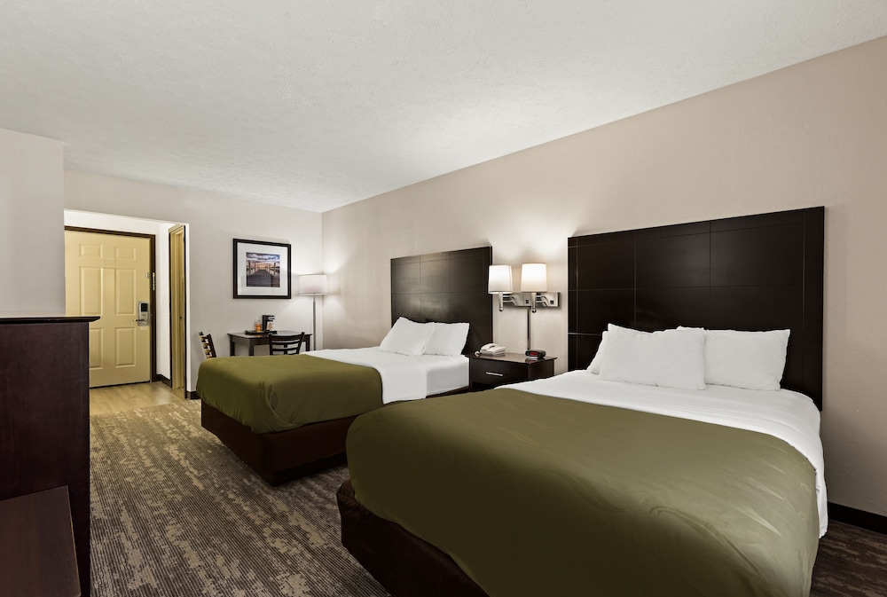 Standard Room, 2 Double Beds, Non Smoking - Photo 2