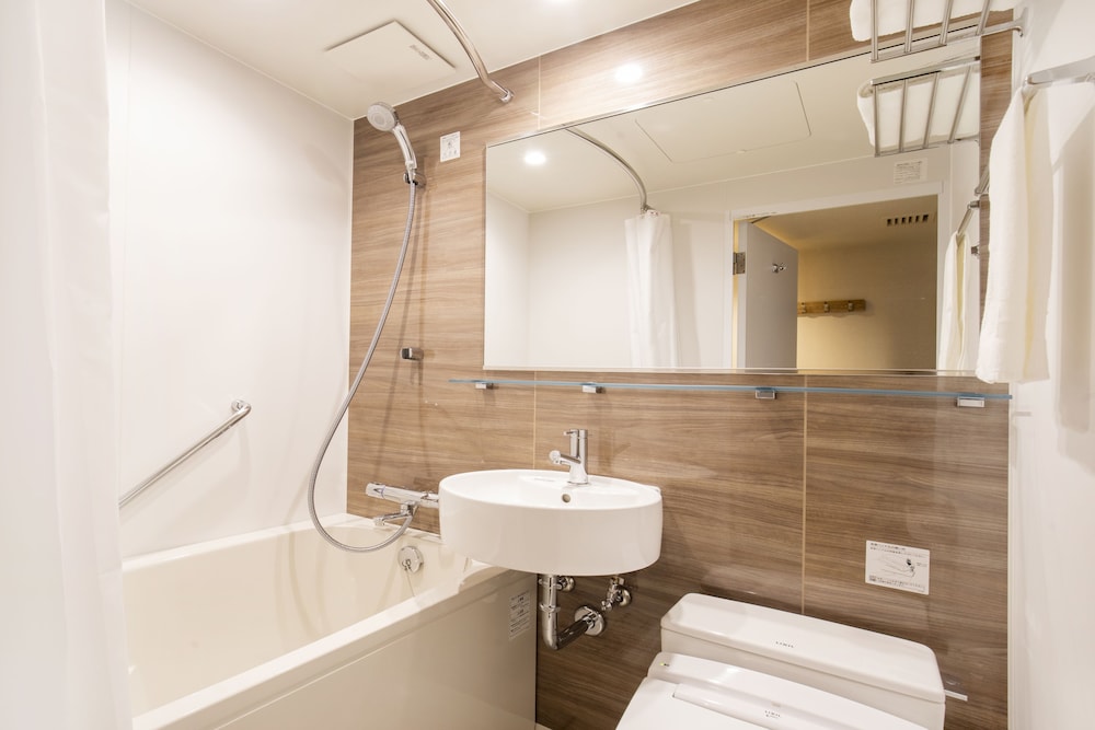 Comfort Single Room, Non Smoking (Breakfast is Not included for 0-12yr) photo 3