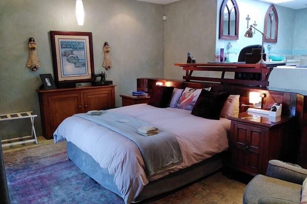Standard Double or Twin Room photo 1