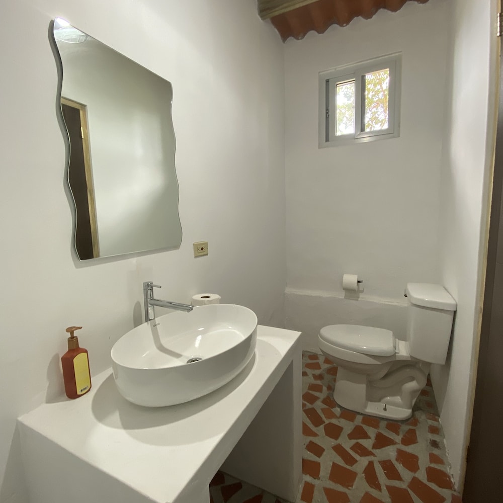 Basic Double or Twin Room, 2 Twin Beds, Non Smoking photo 3