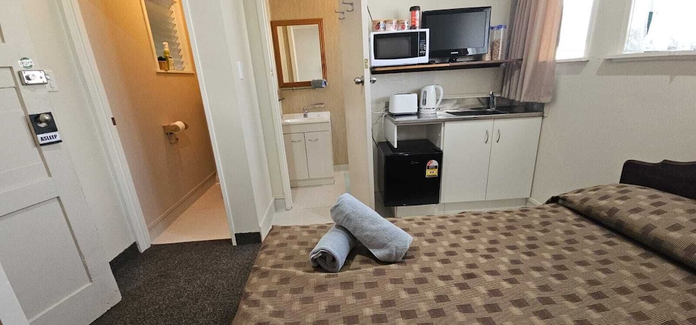 Economy Double Room photo 1