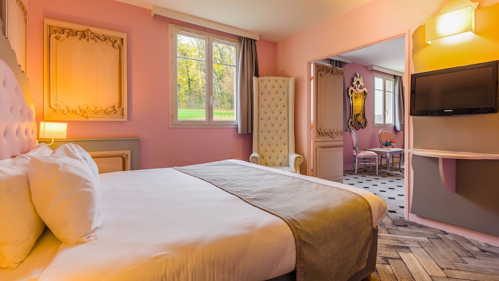 Princess Suite - Photo 1