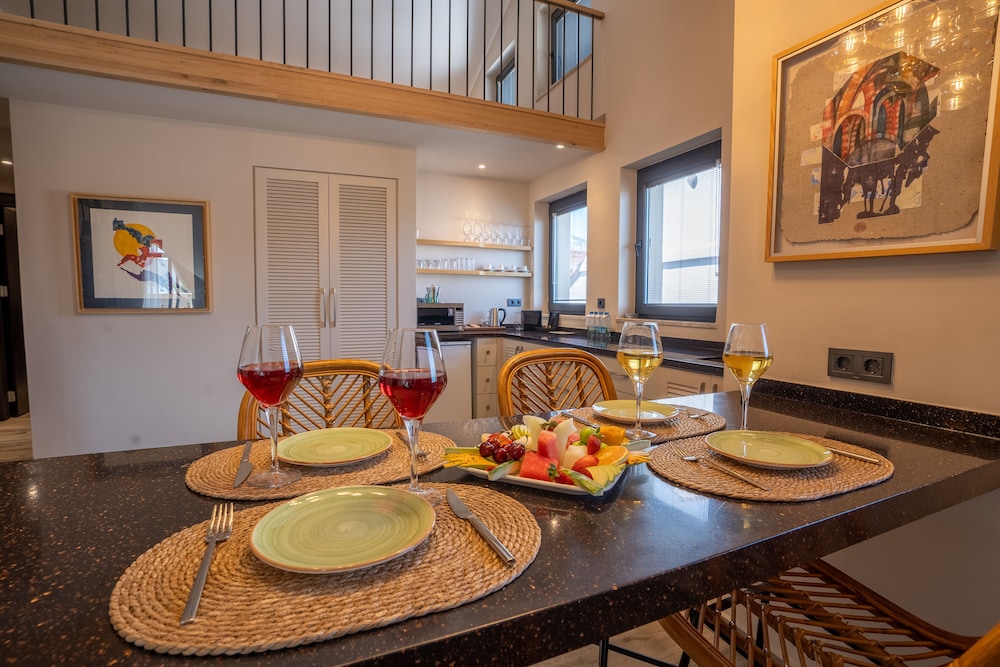 Premium Loft - Photo 13