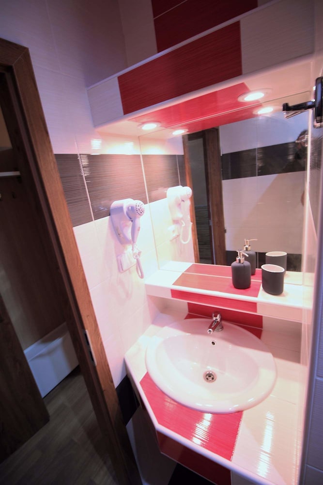 Comfort Suite photo 2