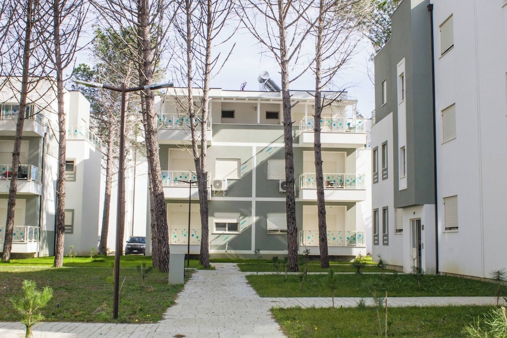 Apartment, 2 Bedrooms, Balcony photo 2