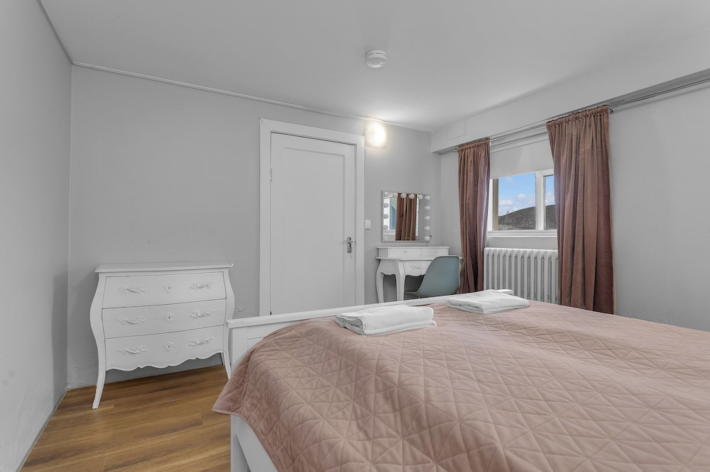 Apartment, Ground Floor photo 2