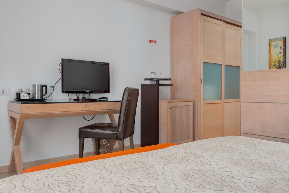 Classic Double Room, Balcony, Partial Sea View (Garden Fitness & SPA) - Photo 2