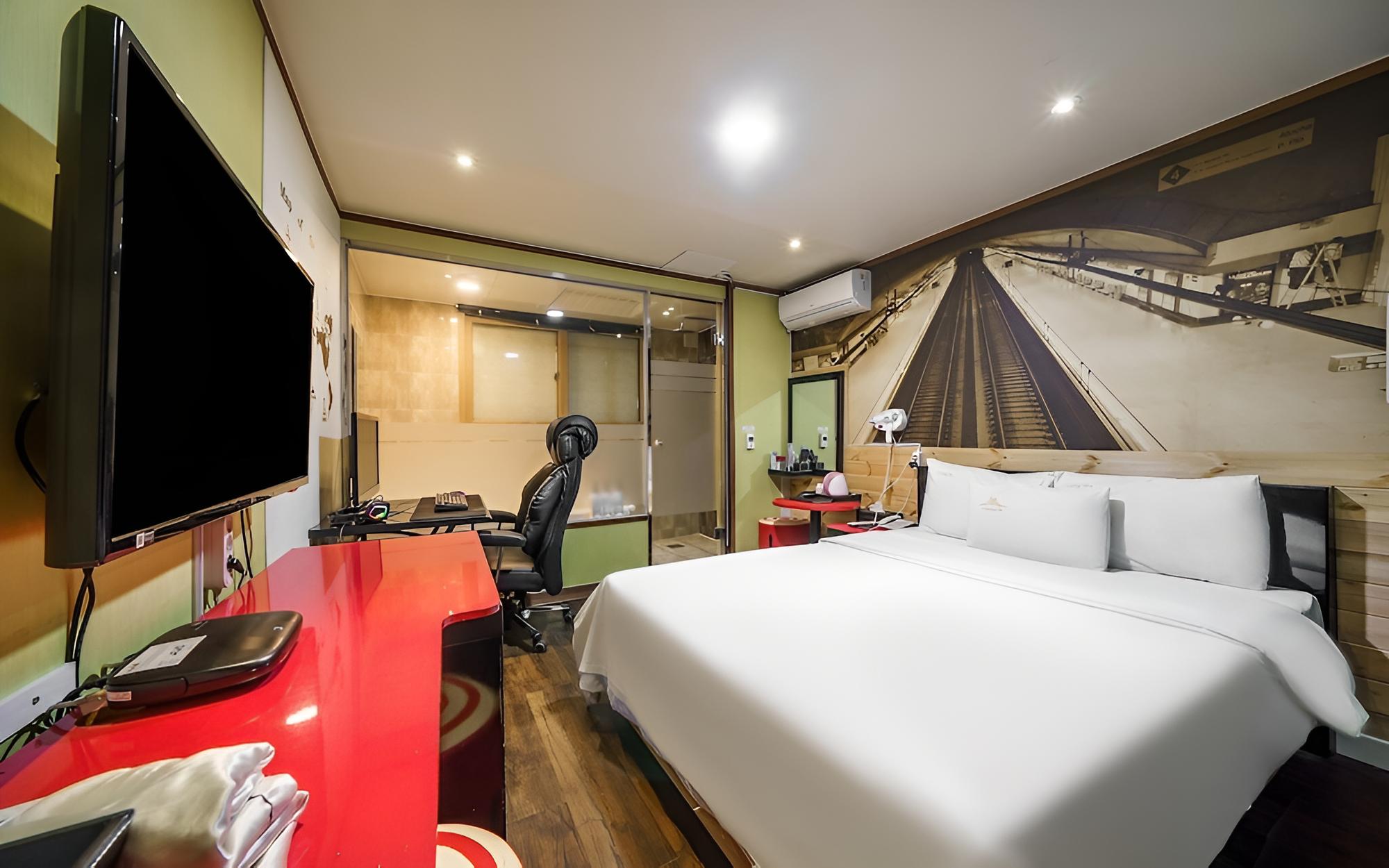 Room (Couple Spa & PC Gaming Room (PC for P) photo 1
