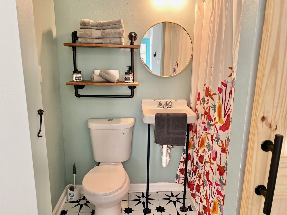 Deluxe Studio Suite photo 3