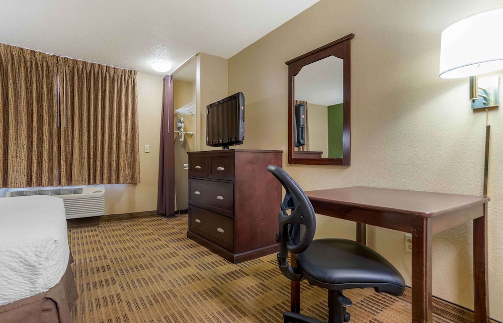 Studio, 1 Queen Bed, Non Smoking - Photo 3
