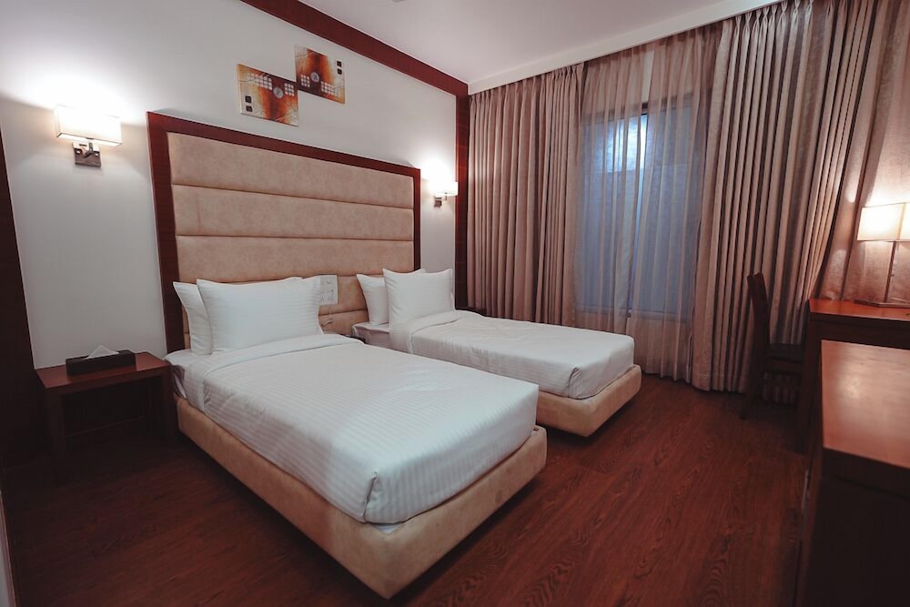 Superior Twin Room, 2 Twin Beds, Smoking photo 3