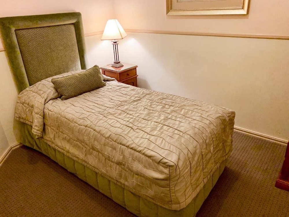Luxury Triple Room