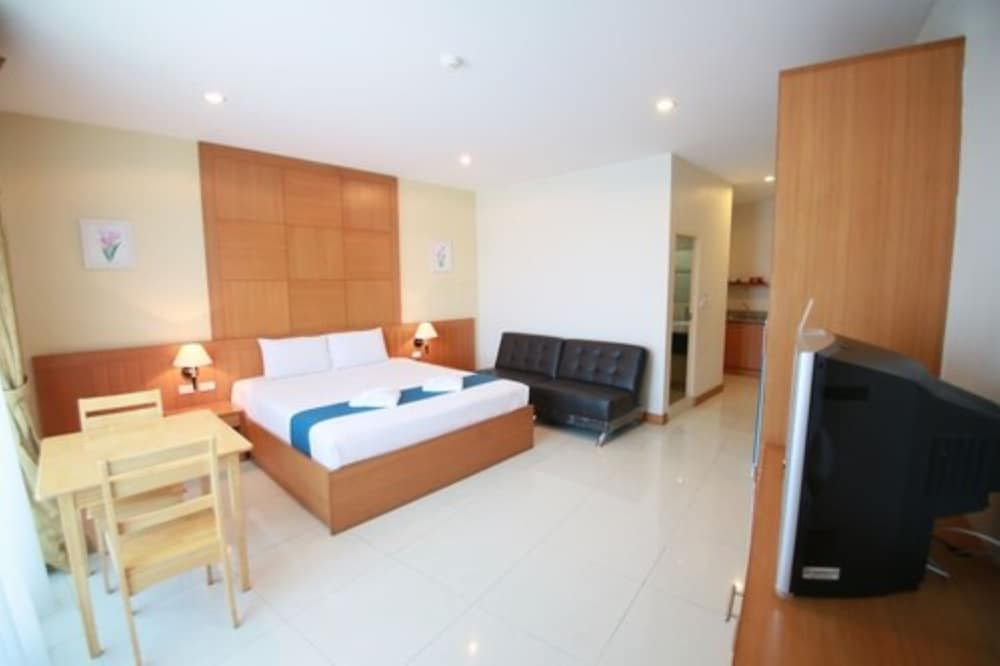 Deluxe Room, Balcony photo 3