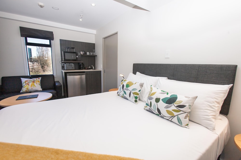 Studio Apartment - Photo 9