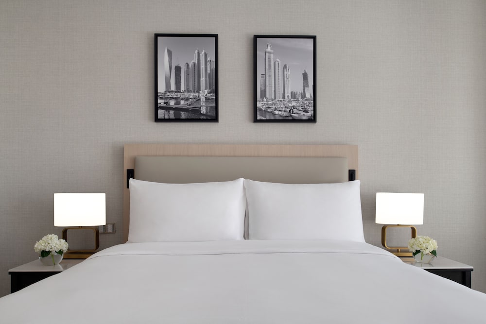 Deluxe Room, Balcony, City View (Balcony) - Photo 2