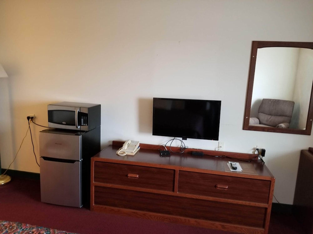 Standard Room, 1 King Bed With Sofa Bed, Non Smoking - Photo 1