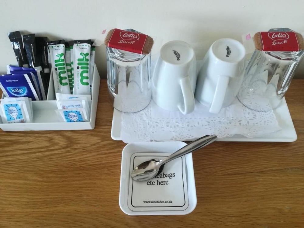 Endellion Double or Twin room photo 2