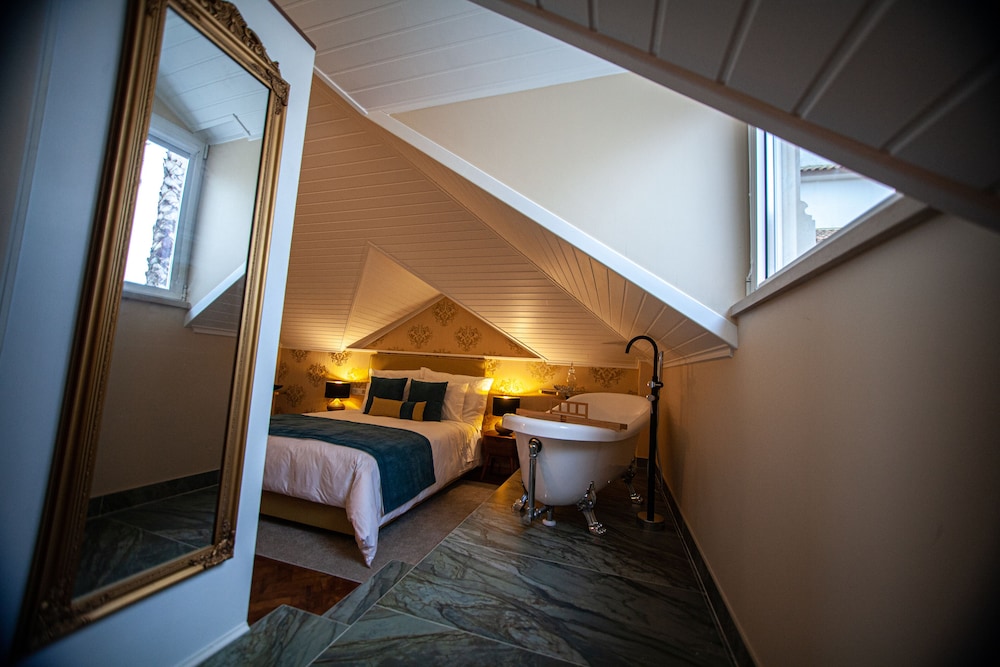 Royal Room photo 3