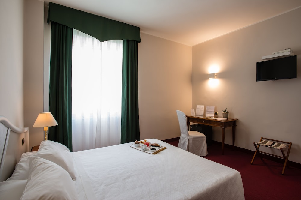 Superior Double Room Single Use photo 2