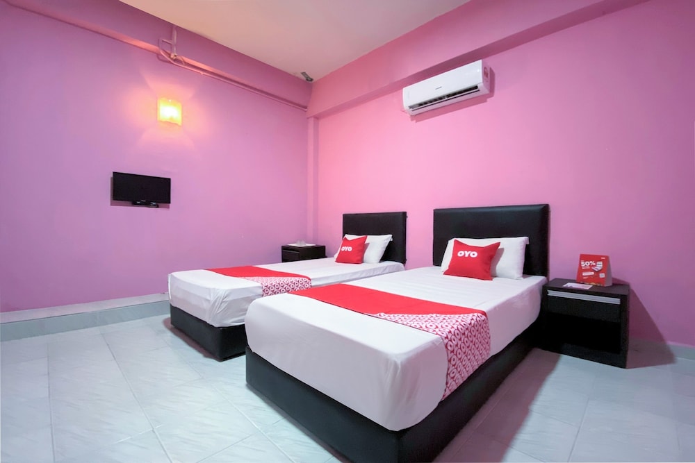 Deluxe Twin Room - Photo 1