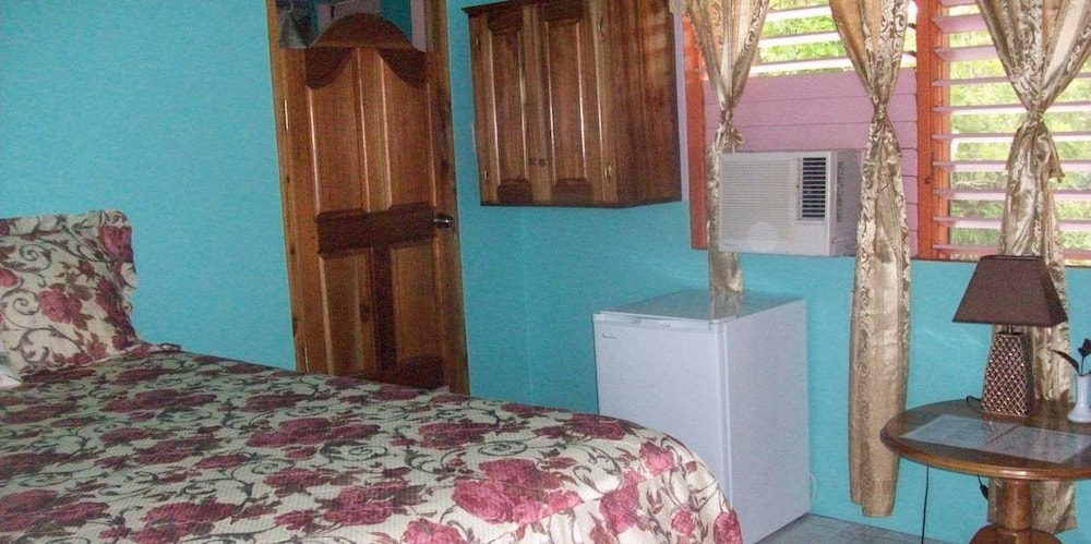Chambre Simple Confort, 1 grand lit