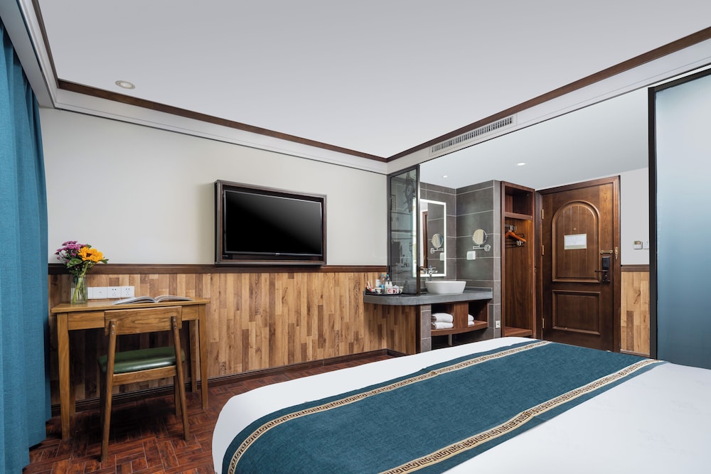 Executive Room photo 3